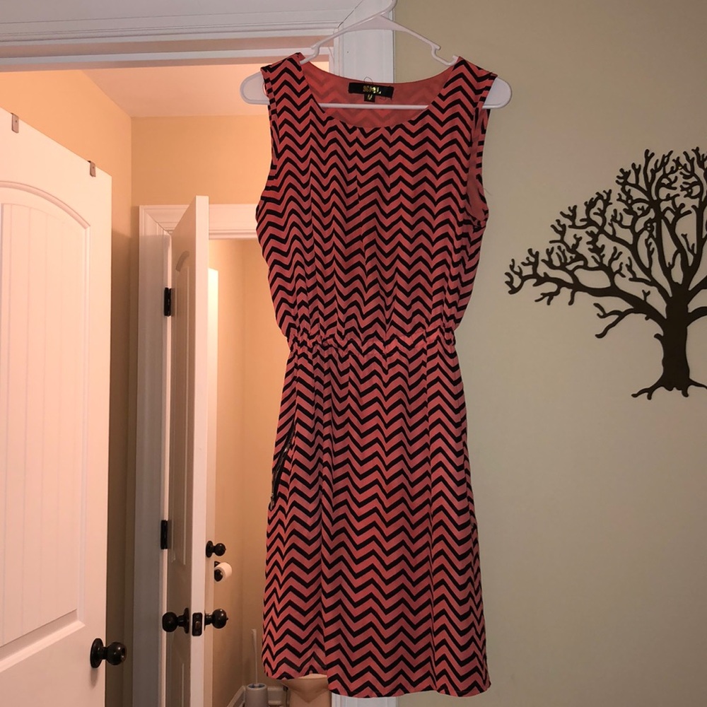 Coral and black Chevron short dress